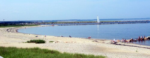 3 Feake Ave- Cape home near marina, .2 mi to beach, rooftop deck w/ ocean view