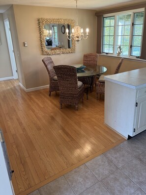 Dining - 3 Feake Ave- Cape home near marina, .2 mi to beach, rooftop deck w/ ocean view (Sandwich)