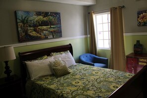 1 bedroom, desk, iron/ironing board, WiFi
