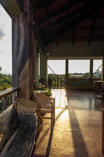 Madre Tierra Hotel & Coworking & Hostal