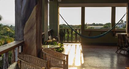 Madre Tierra Hotel & Coworking & Hostal