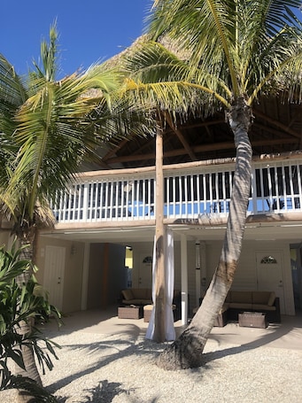 Terrace/patio. Tiki Life. Tropical Gateway to Boca Grande Beaches! Relax without the costs!!!