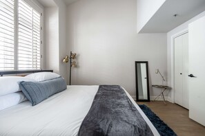 4 bedrooms, iron/ironing board, travel cot, free WiFi