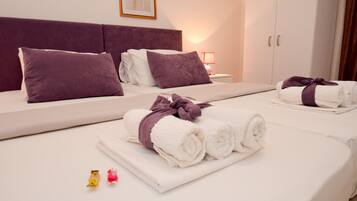 LÀgenhet Standard | 1 sovrum, arbetsyta för laptop, strykjÀrn/strykbrÀda och gratis wi-fi