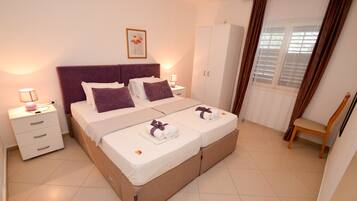 LÀgenhet Standard | 1 sovrum, arbetsyta för laptop, strykjÀrn/strykbrÀda och gratis wi-fi