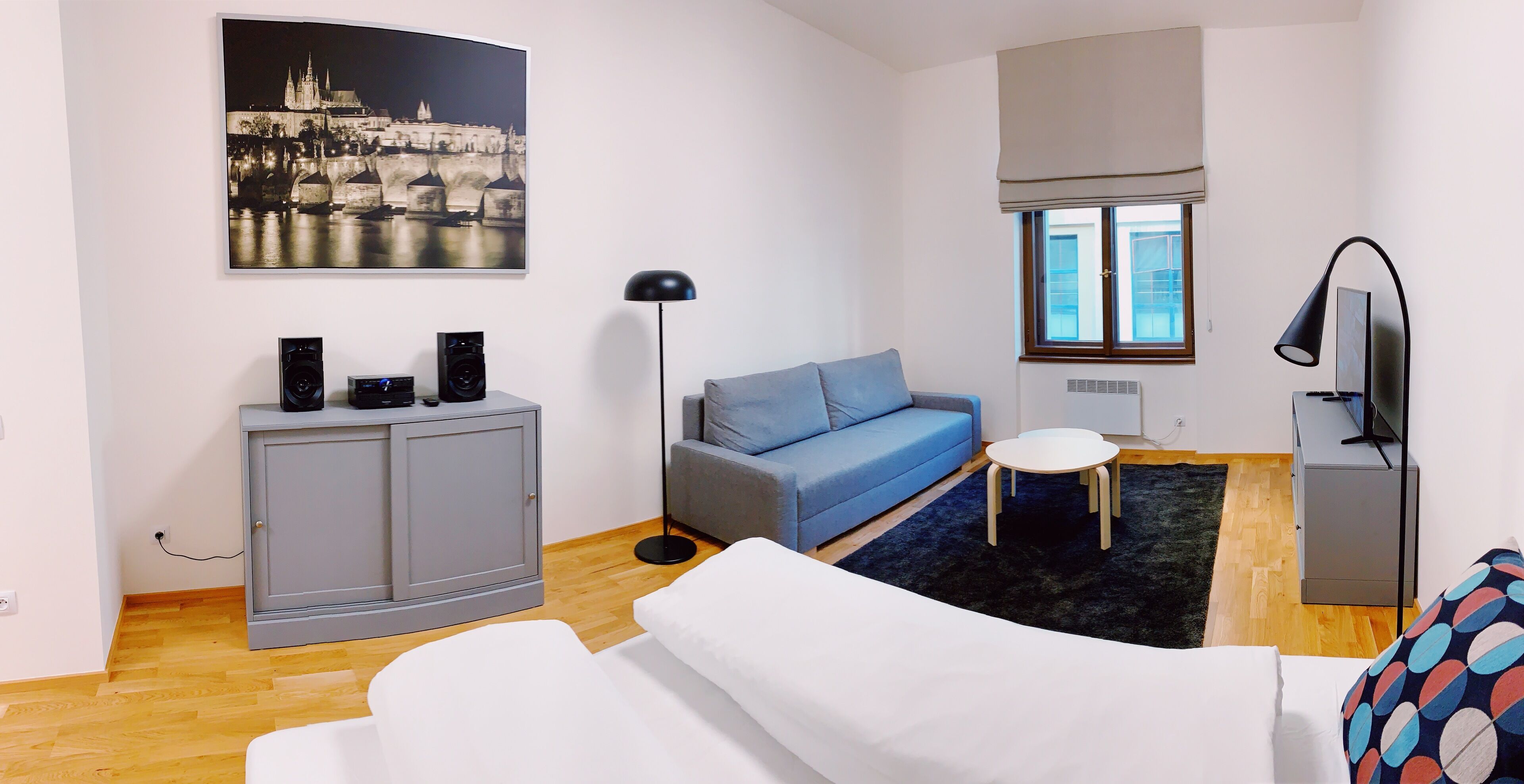 46 inci televisyen skrin rata dengan kabel, TV 