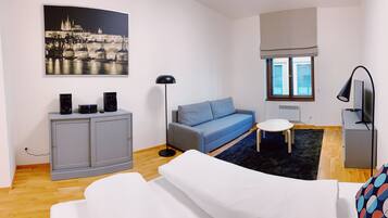 46 inci televisyen skrin rata dengan kabel, TV