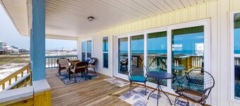Waterfront beach house on the sound w/ breathtaking sunset views & gulf access