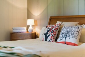 2 quartos, ferros/tábuas de passar roupa, Wi-Fi, roupa de cama