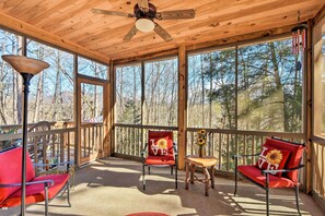 Interior - Summer in the Smokies! Hayesville Bungalow w/ Deck (Hayesville)