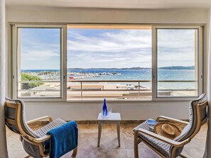 Interior - Beautiful apartment for 4 guests with A/C, WIFI and TV (Sainte-maxime)