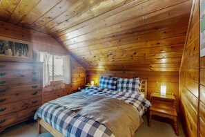 2 soverom, internettilgang og sengetøy