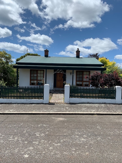 Much Loved Period Cottage