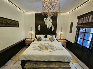 Superior Double Room, 1 Queen Bed | Free WiFi, bed sheets - Binaria Museum Hotel (Buleleng)