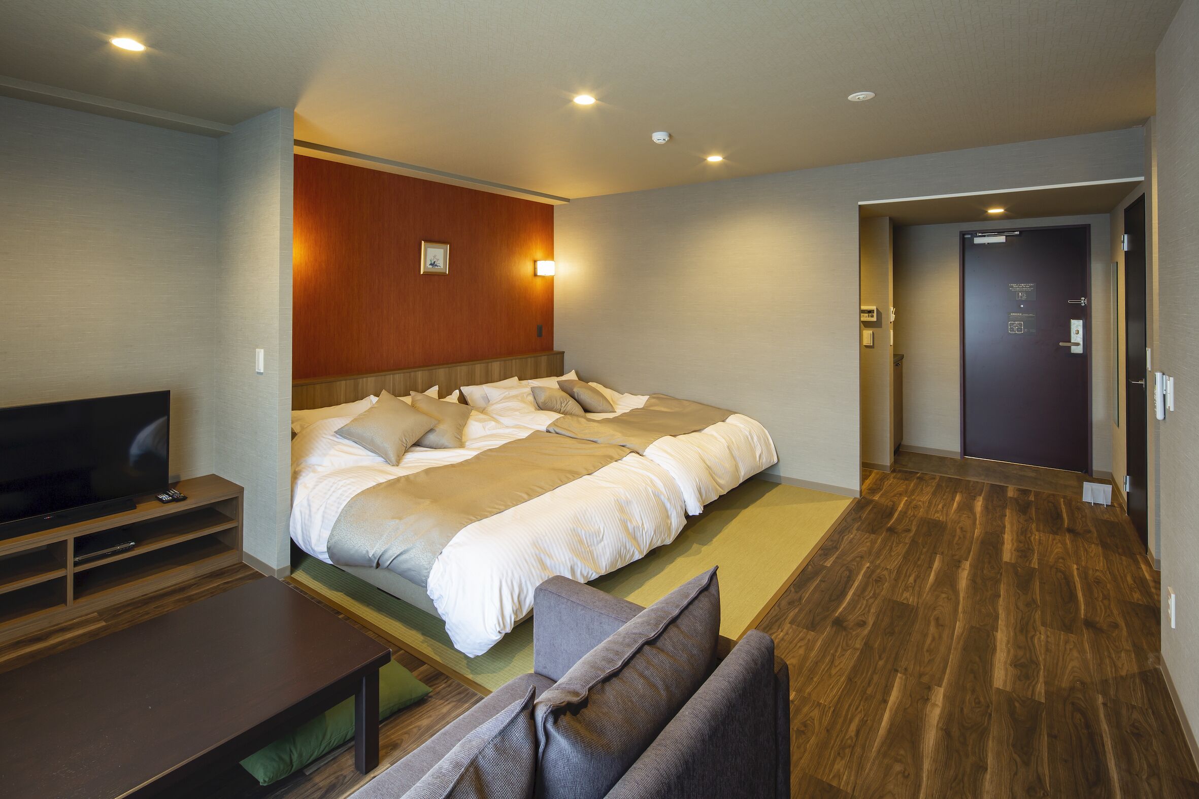 트윈룸, 발코니 | 오리/거위털 이불, 책상, 노트북 작업 공간, 암막 커튼