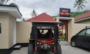 Front of property - Tom and Jerry Villa Lombok (Senggigi)