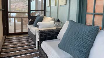 智能電視、書籍