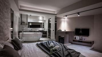 Deluxe-værelse - 1 queensize-seng - badekar - havudsigt | Premium-sengetøj, senge med topmadrasser, gratis minibar