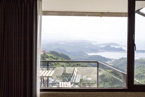 Habitación exclusiva, 1 cama de matrimonio, balcón, vistas al mar | Balcón