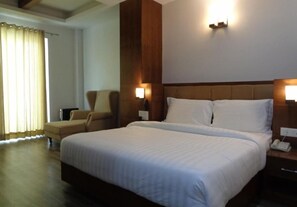 In-room safe, desk, laptop workspace, blackout curtains