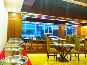 Free daily buffet breakfast  - Hotel Grand View (Sylhet)
