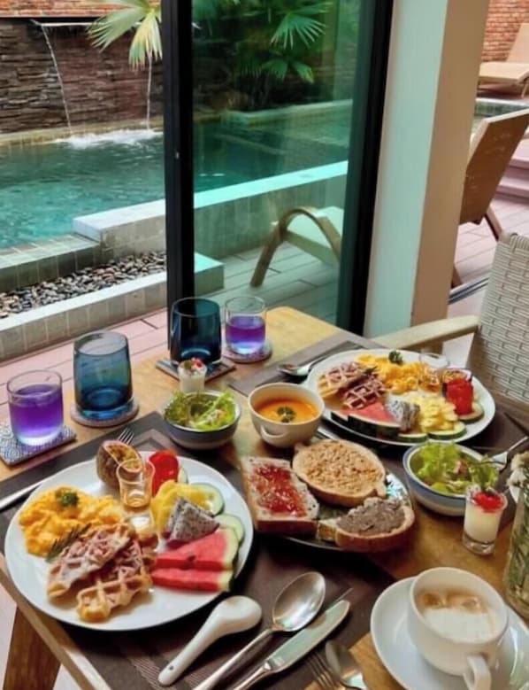 Daily continental breakfast (THB 399 per person) - Nine Hotel Chiangmai (Chiang Mai)