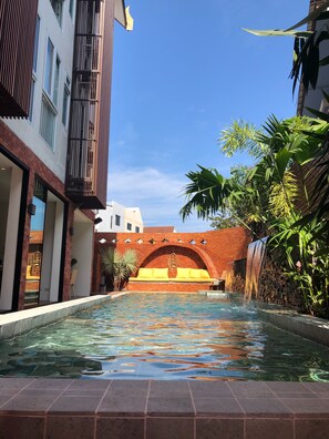 Outdoor pool, open 8:00 AM to 9:30 PM, pool loungers - Nine Hotel Chiangmai (Chiang Mai)