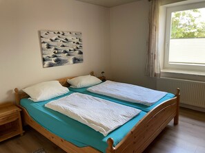 2 bedrooms, iron/ironing board, WiFi, bed sheets - Vacation apartment 3 Alte Diele - Comfort vacation apartments Ferienhof Schulz in (Brodersby)