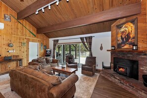 TV, fireplace, video games, DVD player