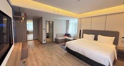Holiday Inn Express Litang by IHG
