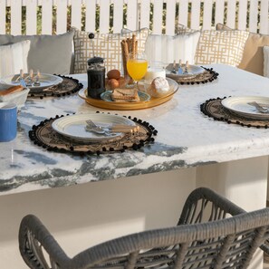 Outdoor dining