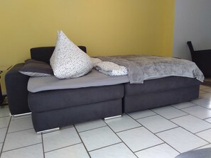 3 habitaciones, escritorio, wifi y ropa de cama 