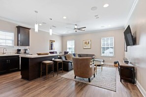 Smart TV, streaming services, offices