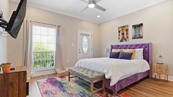 4 Schlafzimmer, Schreibtisch, Bügeleisen/Bügelbrett, Reisekinderbett