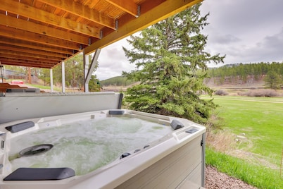 Mickelson Trail Access! Black Hills Group Lodge
