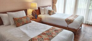 2 bedrooms, in-room safe, iron/ironing board, WiFi