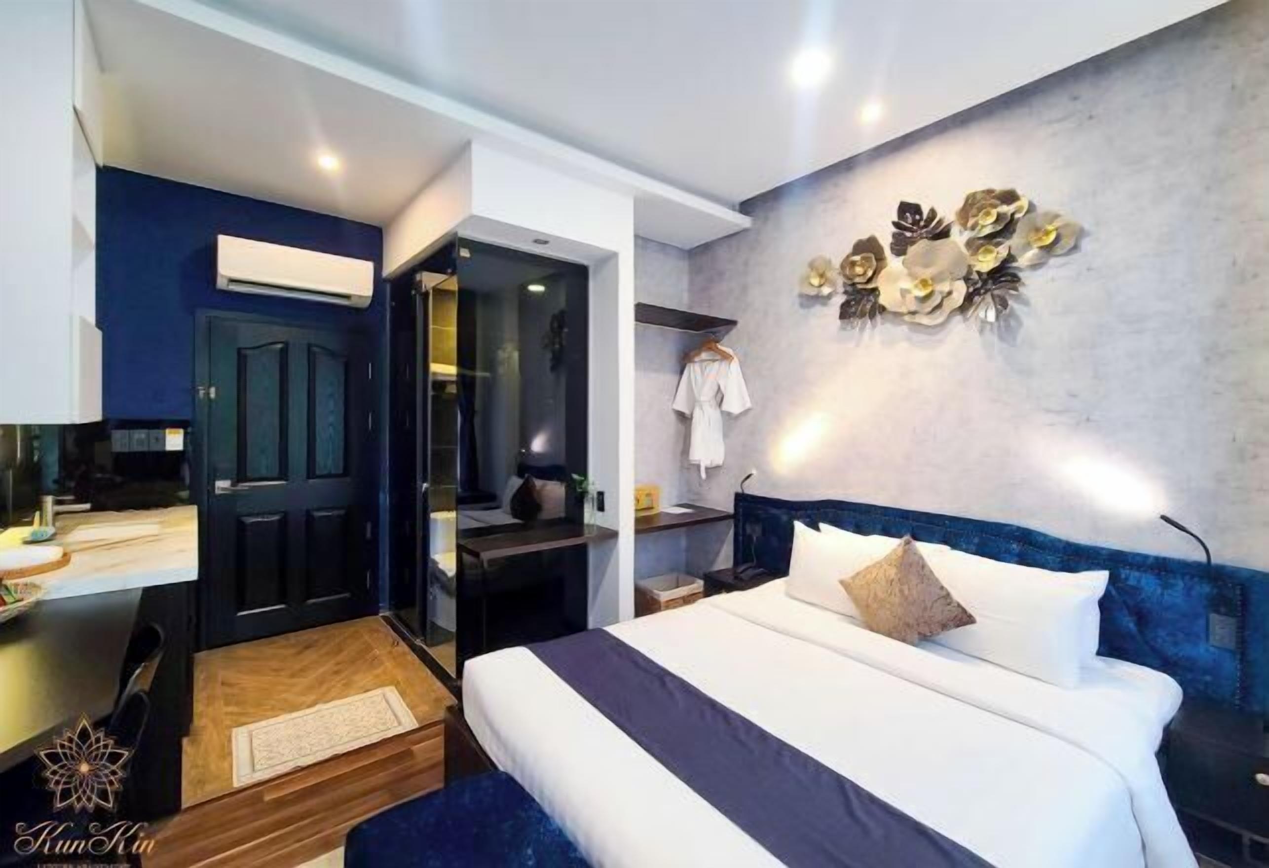 Bộ trải giường bằng vải Frette của Ý, bộ đồ giường cao cấp, minibar 