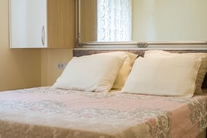 Standard Apartment | Iron/ironing board, free WiFi, bed sheets - Apartments Branka (Tivat)