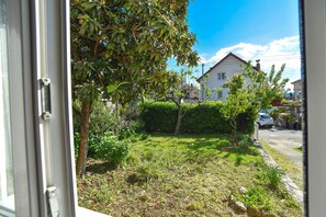 Studio Classique | Vue sur la cour