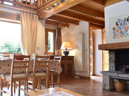 Chalet cosy 3 pièces, près des pistes et commodités, terrasse, garage, parking, idéal pour 6 personnes
