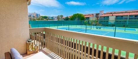 Condo, 3 Bedrooms | Property grounds