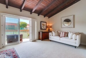 Apartment, 3 Schlafzimmer | Wohnbereich