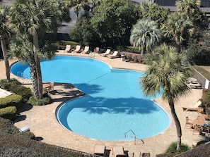 Outdoor pool - PERFECT VIEW!!! Waterfront, Marina and 2 Pools! (Fort Walton Beach)