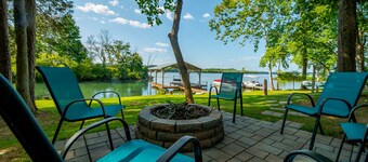 2-Bedroom, Dog Friendly Home sleeps 6 on the Tennessee River/Chickamauga Lake