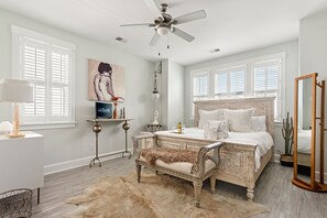 2 عدّة غرف نوم ومكواة/لوح كي وواي فاي