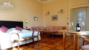 Minibar, värdeförvaringsskåp på rummet, gratis wi-fi och sängkläder