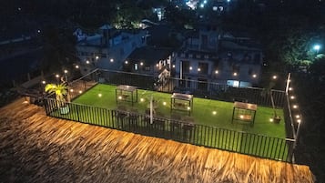 Façade de lâhĂ©bergement - soirĂ©e/nuit