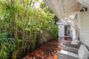Terrace/patio - ~ASHE HOUSE~ Renovated and relaxing with pool, porches, and privacy! (Key West)