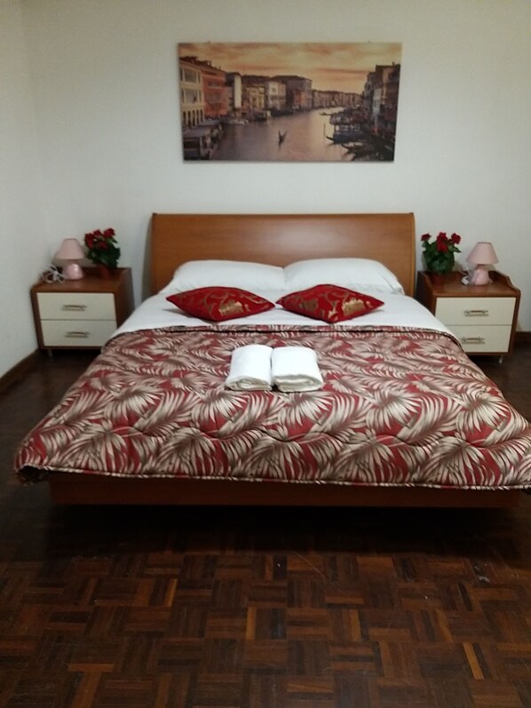 Standard Triple Room, Shared Bathroom