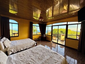 3 habitaciones, tabla de planchar con plancha y wifi gratis